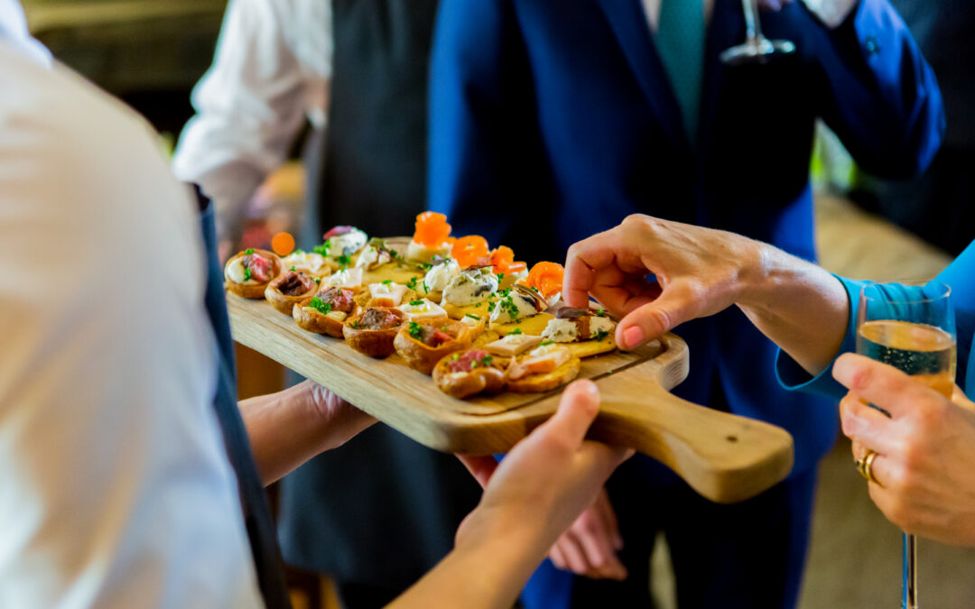 Appetizers vs. Full Meal: Choosing the Right Format