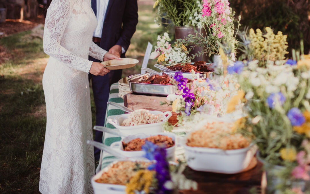 Indoor vs. Outdoor Catering: What Changes